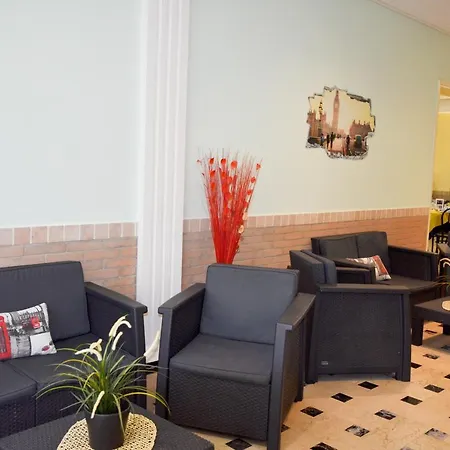 Hotel Arno 3*