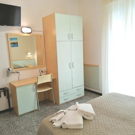 Arno Hotel