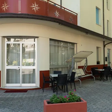 Hotel Arno 3*